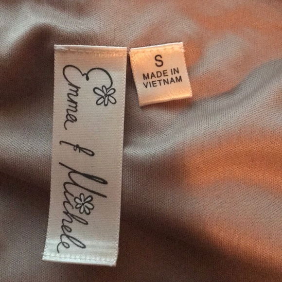 Dress - Picture 5 of 5